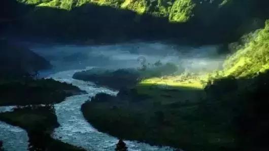 八旬老人公交车上迷路 驾驶员帮忙找家人